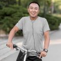 medium-shot-smiley-man-bicycle